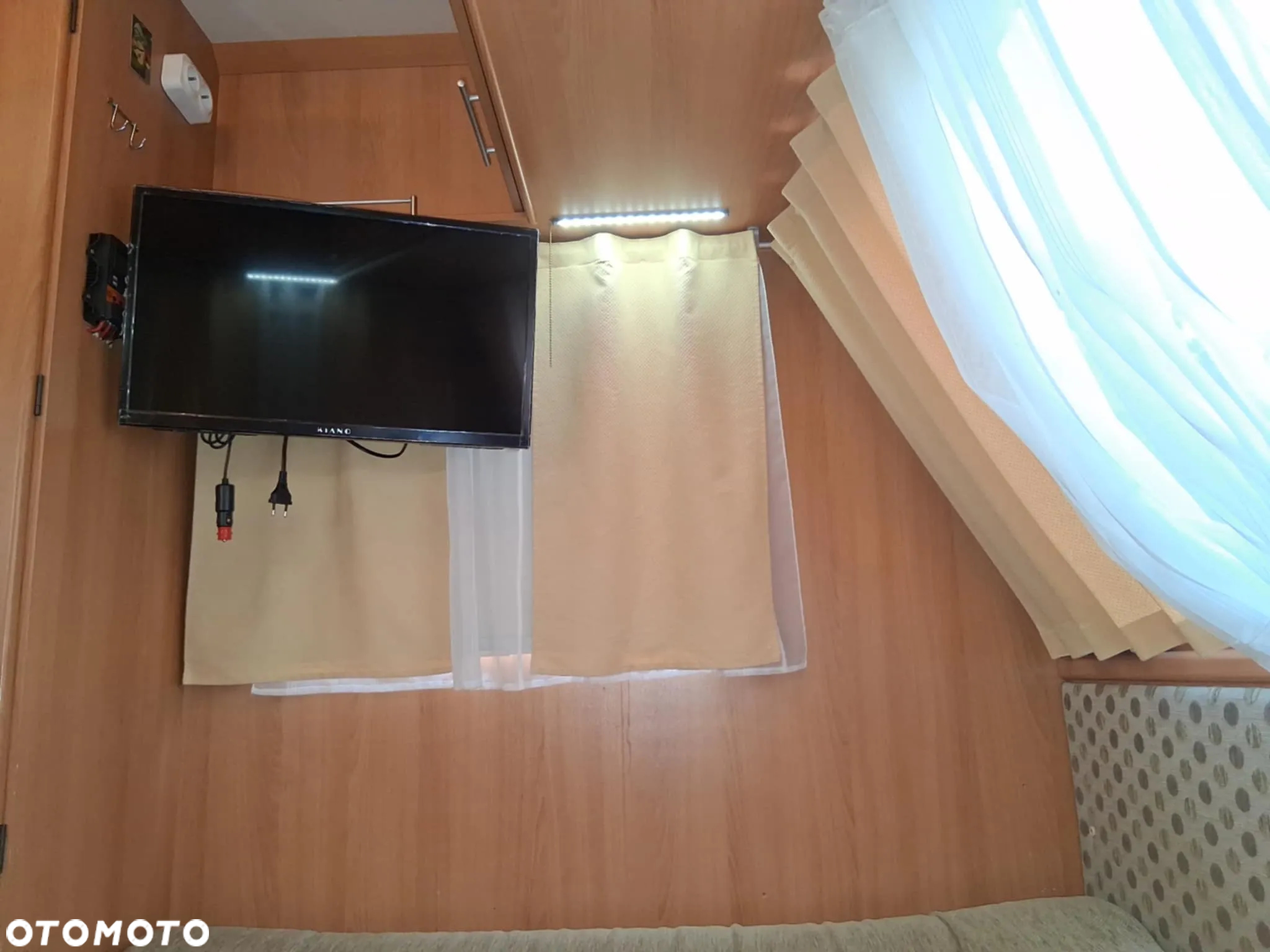 Caravelair EMERAUDE III 370 - 11