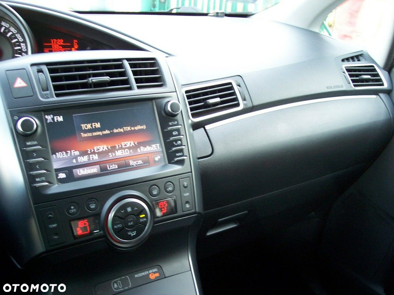 Toyota Verso 1.8 Premium 7os - 27