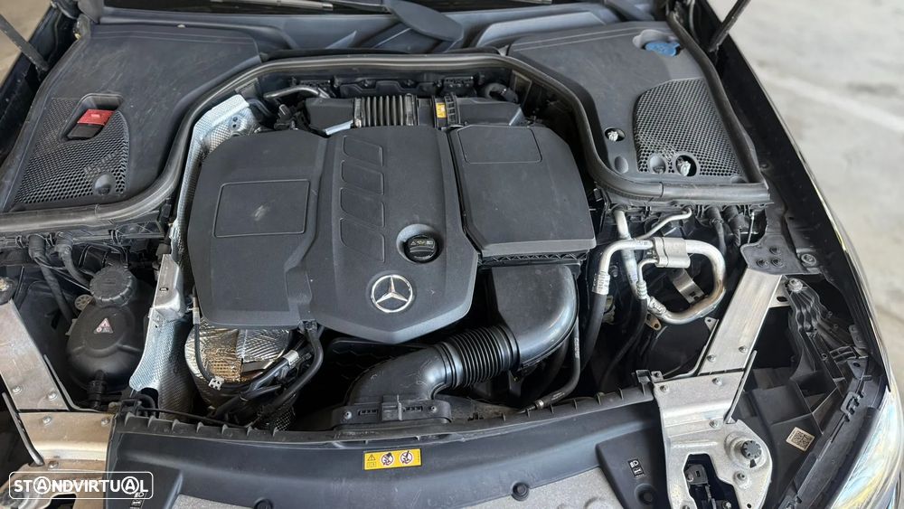 Mercedes-Benz E 220 d 4Matic 9G-TRONIC Avantgarde - 1