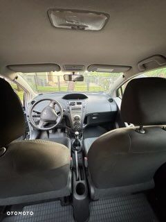 Toyota Yaris 1.33 2010 - 6