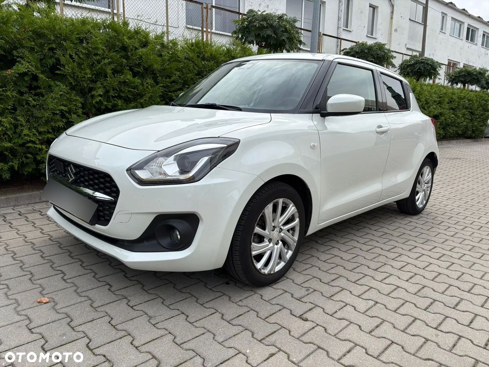 Suzuki Swift 1.2 Dualjet SHVS Premium Plus CVT - 4