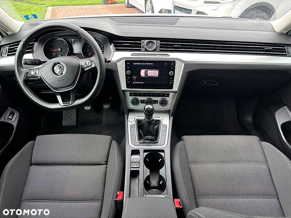 Volkswagen Passat 2.0 TDI BMT Highline - 30