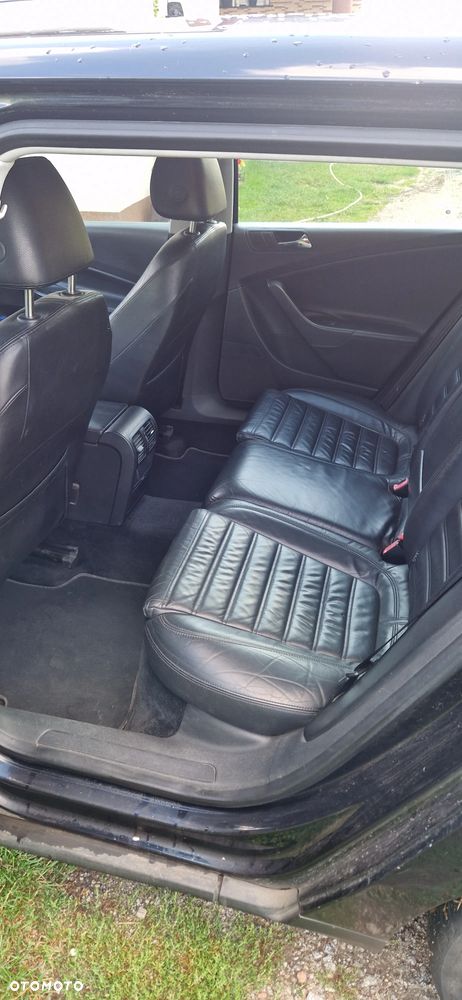 Volkswagen Passat - 19