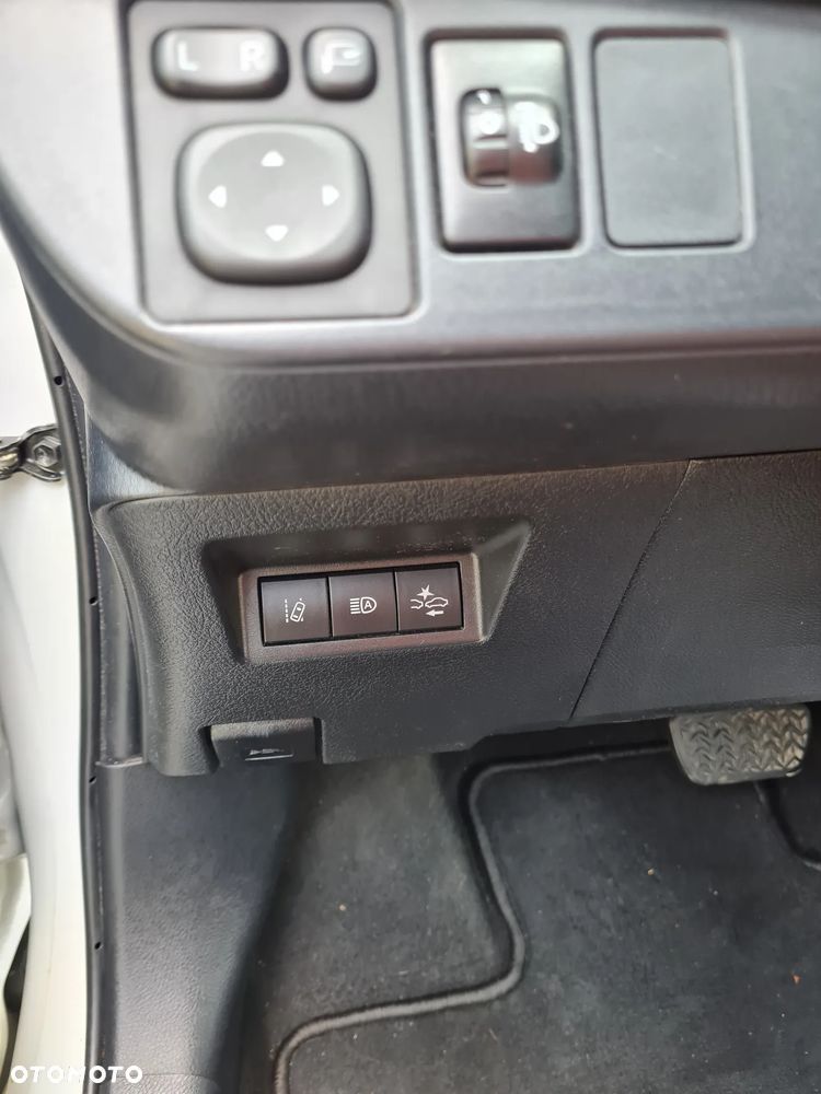 Toyota Yaris - 14