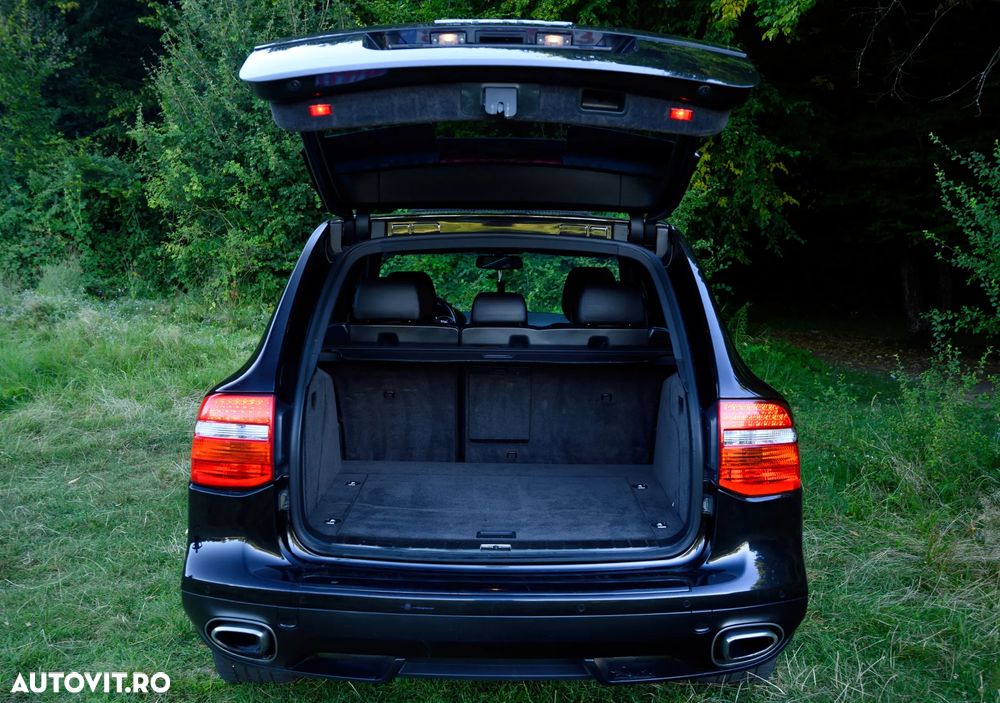 Porsche Cayenne - 15