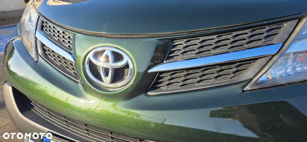 Toyota RAV4 - 9