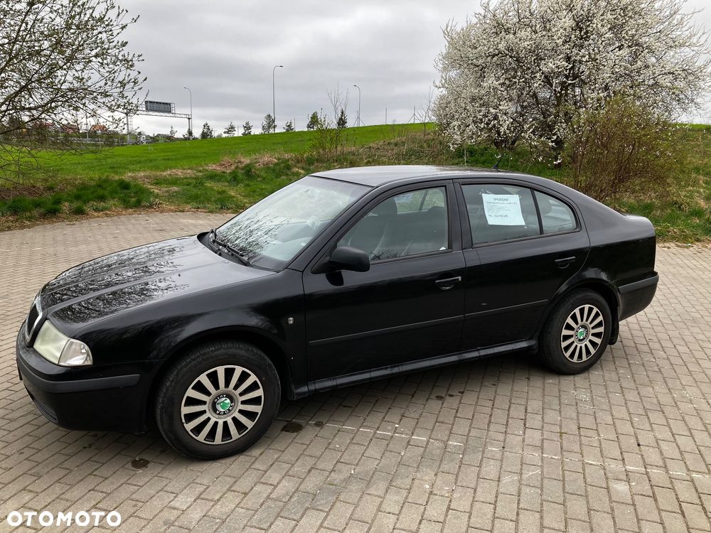 Skoda Octavia 1.6 Tour - 7