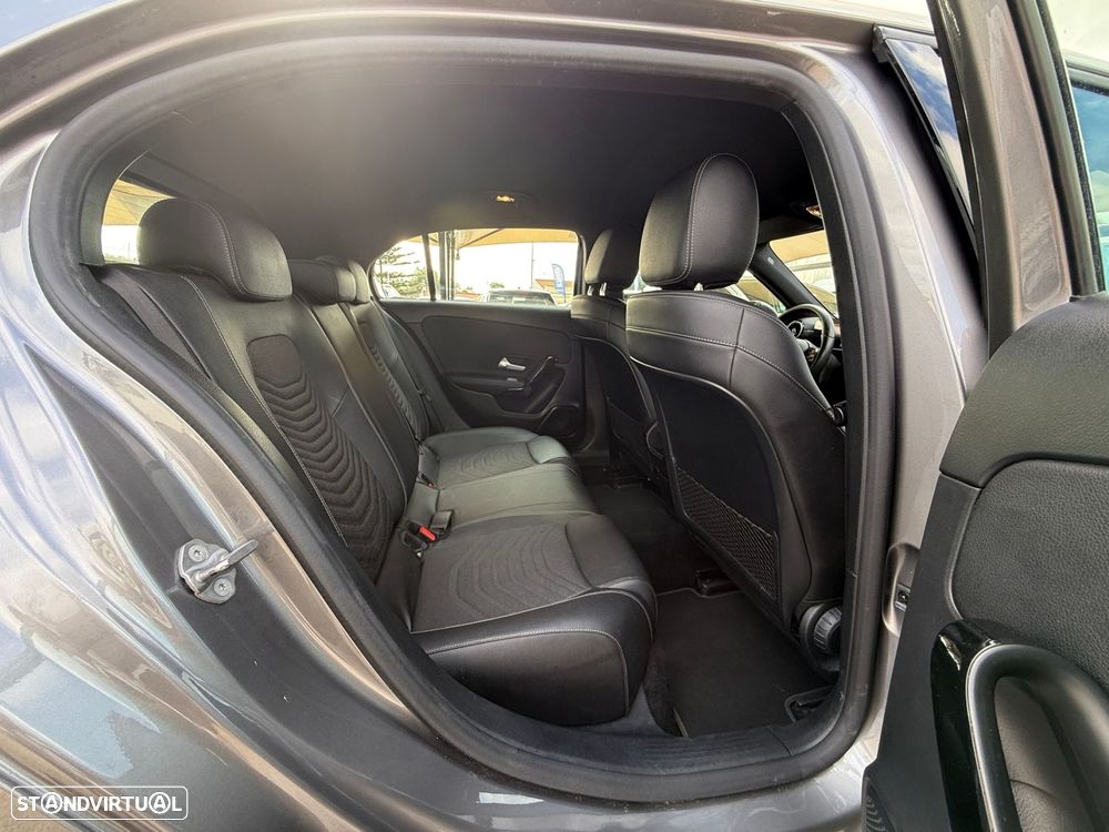 Mercedes-Benz A 180 d Style - 29