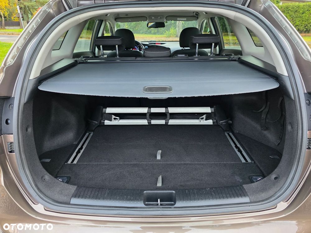 Kia Ceed - 25