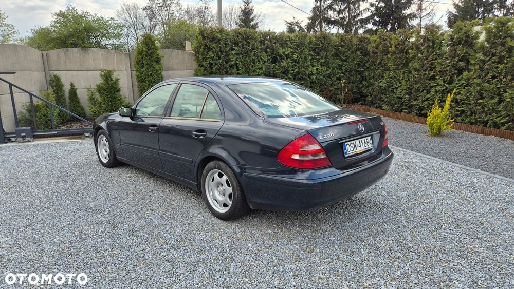 Mercedes-Benz Klasa E 220 CDI Automatik Classic - 9