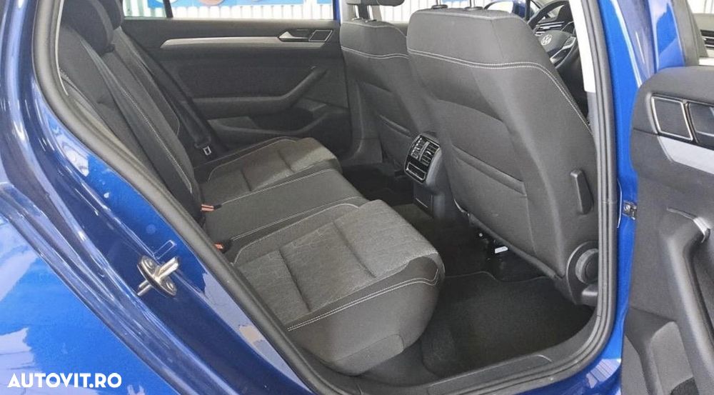 Volkswagen Passat 2.0 TDI DSG Highline - 9