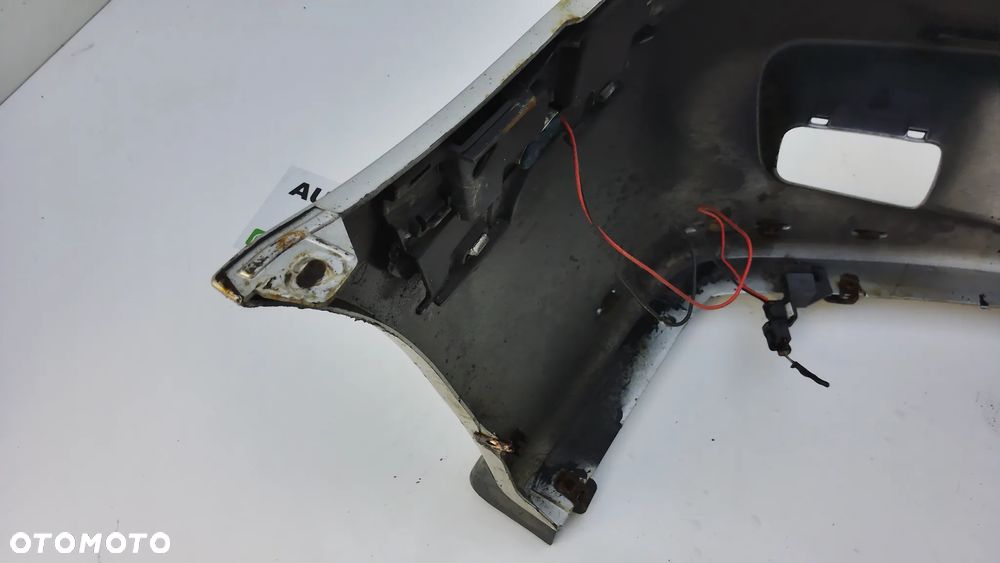 Volvo V40 S40  Zderzak Przód - 9