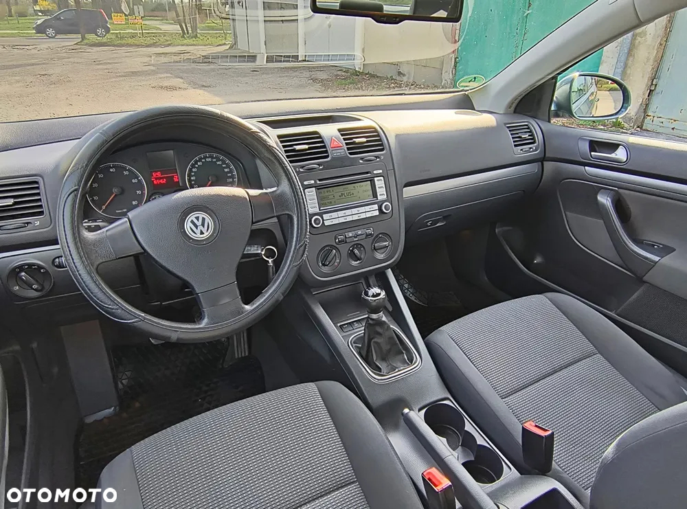 Volkswagen Jetta 1.6 Comfortline - 21