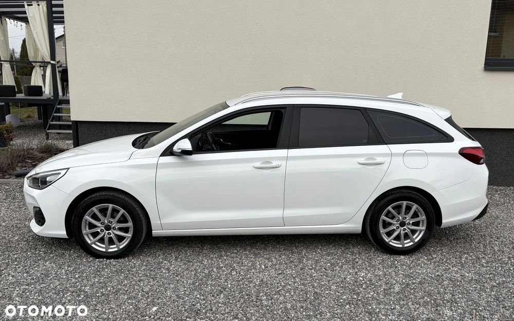 Hyundai i30 1.4 Passion - 4