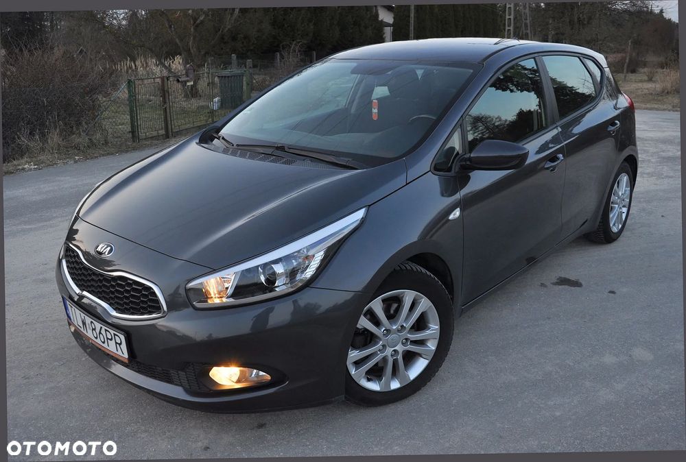 Kia Ceed 1.6 CRDi 128 Spirit - 3