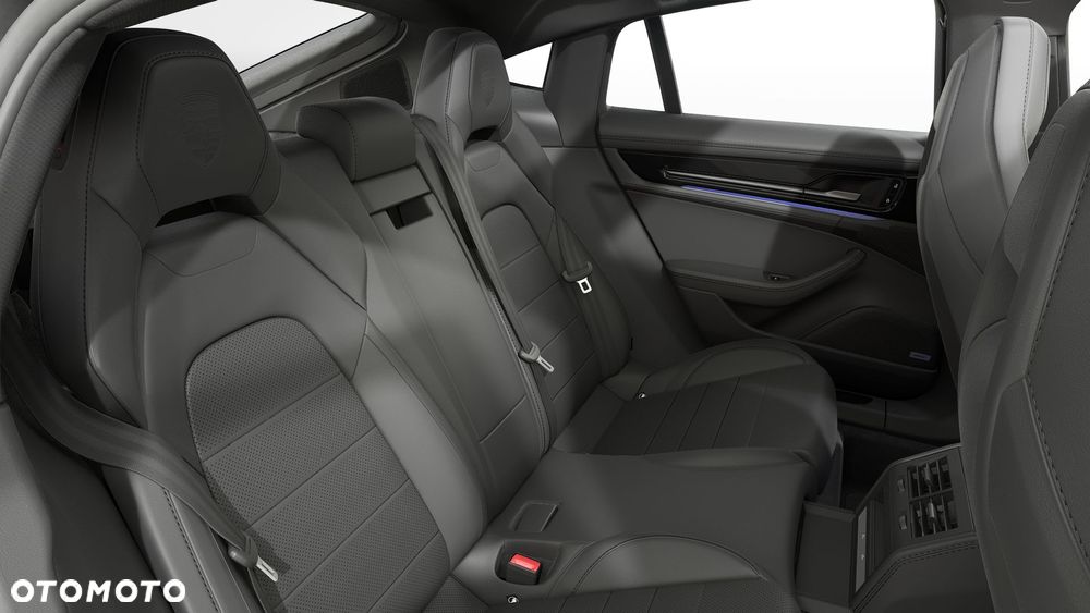 Porsche Panamera 4 E-Hybrid PHEV - 6