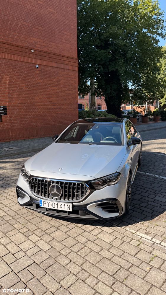 Mercedes-Benz Klasa E AMG 53 4Matic+ AMG SPEEDSHIFT TCT 9G - 15