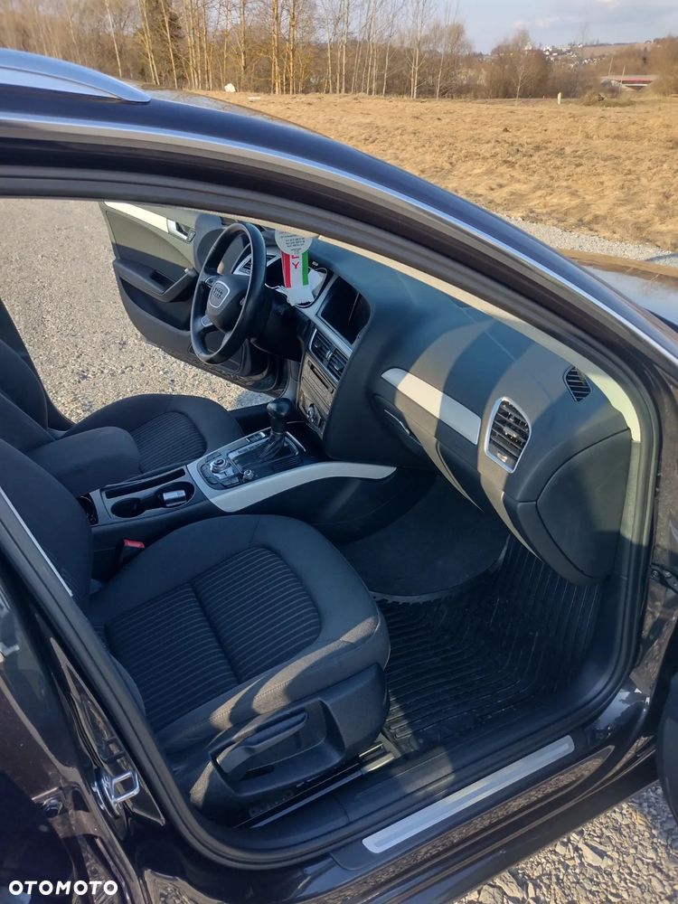 Audi A4 Avant 2.0 TDI DPF clean diesel multitronic Ambiente - 16