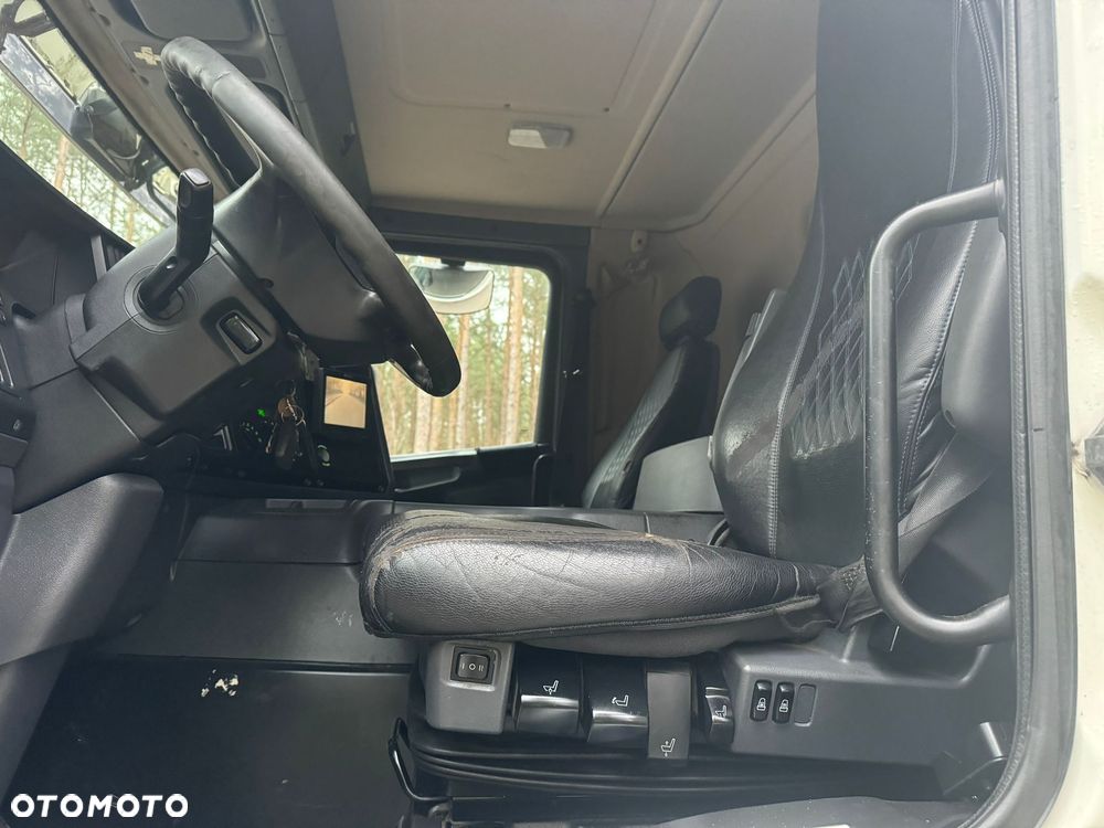 Scania P270 , 4X2 - 11