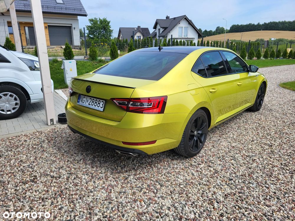 Skoda Superb 2.0 TSI 4x4 Sportline DSG - 4