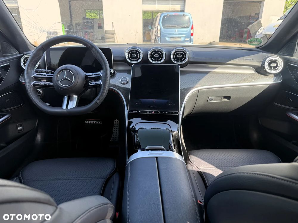 Mercedes-Benz Klasa C 200 4Matic 9G-TRONIC Edition AMG Line - 11