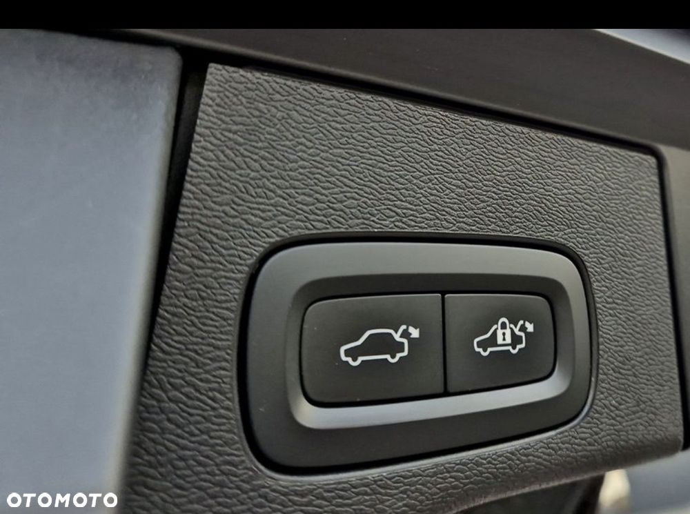 Volvo XC 60 - 21