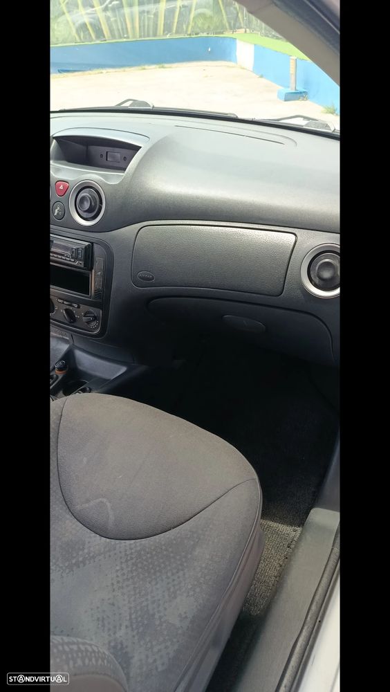Citroën C2 1.4 HDi Tonic - 4