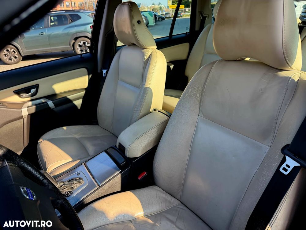 Volvo XC 90 - 11