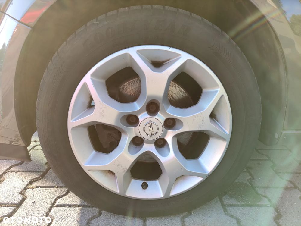 Opel Astra 1.7 CDTI Essentia - 10