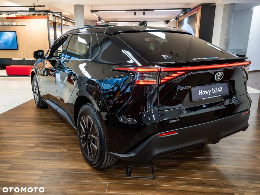 Toyota bZ4X 73.1kWh Style - 4