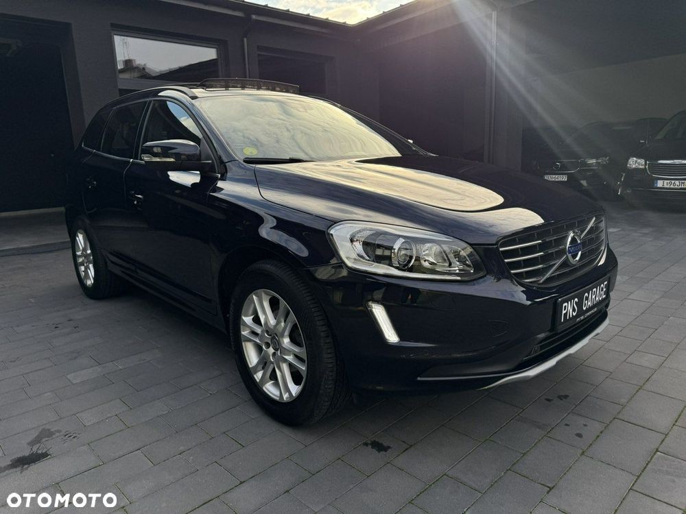 Volvo XC 60 D4 AWD Geartronic Momentum - 26