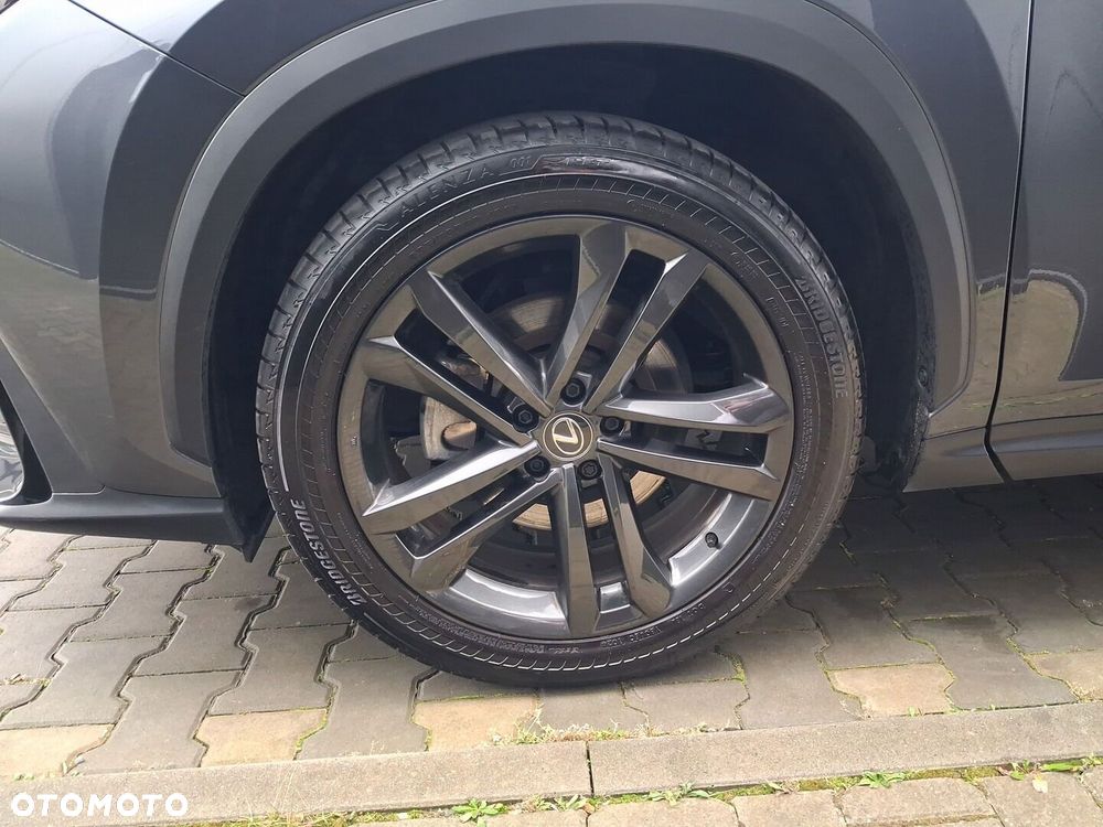 Lexus NX 350h Prestige AWD - 26