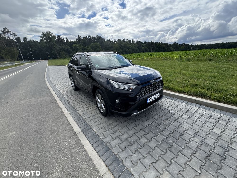 Toyota RAV4 - 8