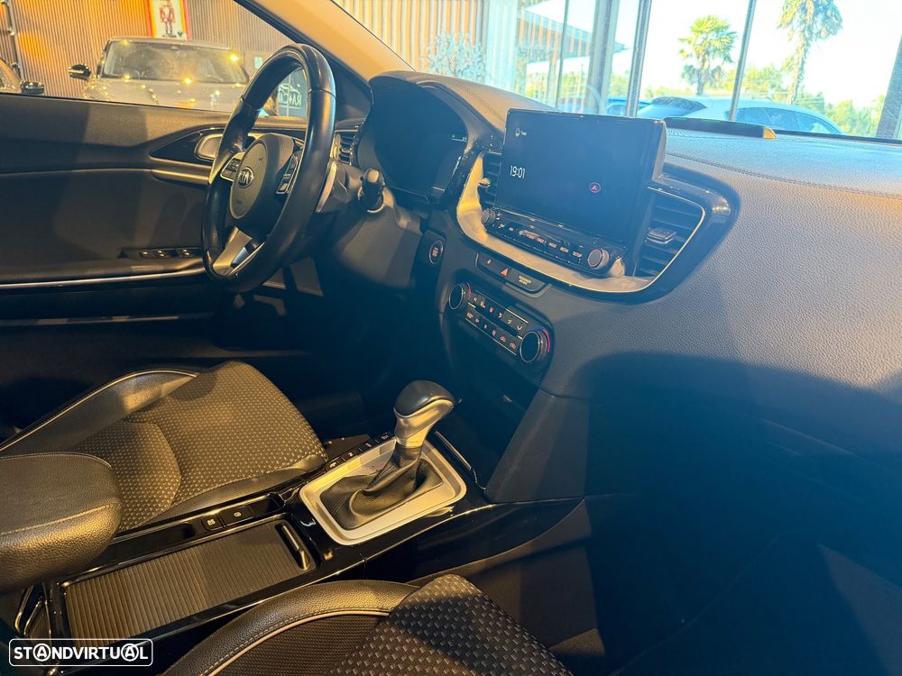 Kia XCeed 1.6 GDi PHEV First Edition - 30