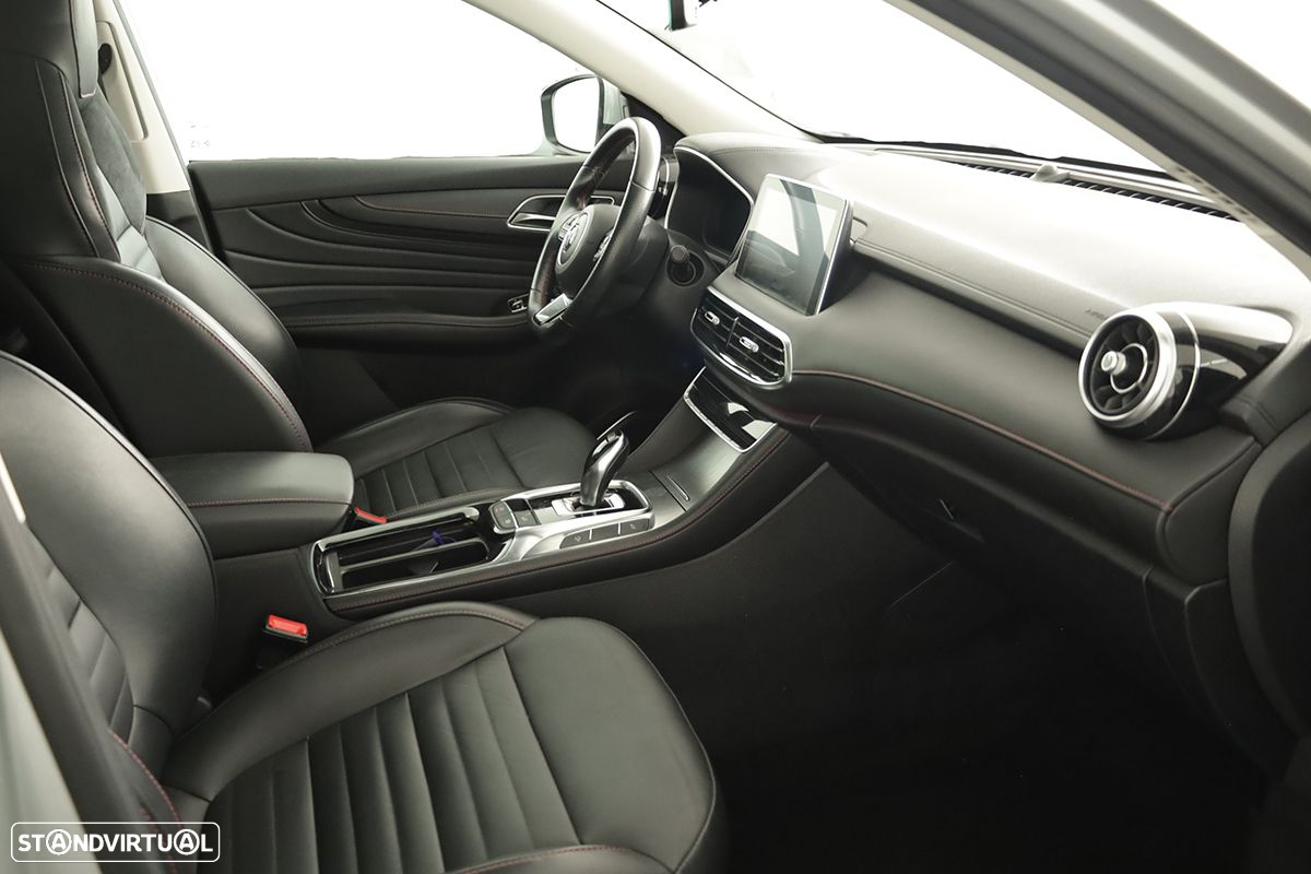 MG EHS 1.5 T-GDI Plug-in Hybrid Luxury - 23