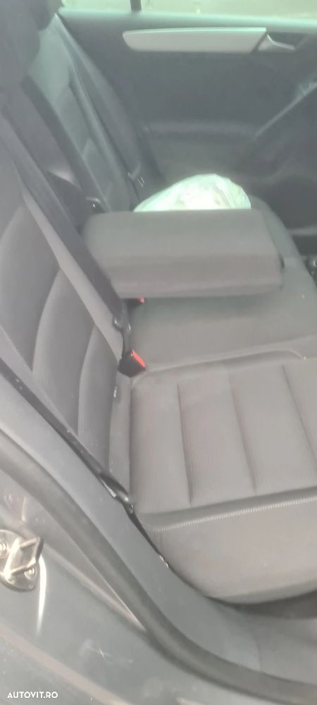 Volkswagen Golf - 11