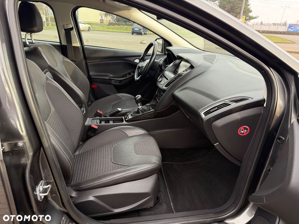 Ford Focus 1.0 EcoBoost Titanium - 15
