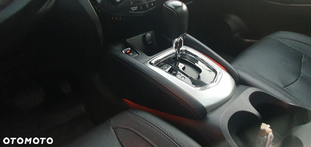 Nissan Qashqai - 10
