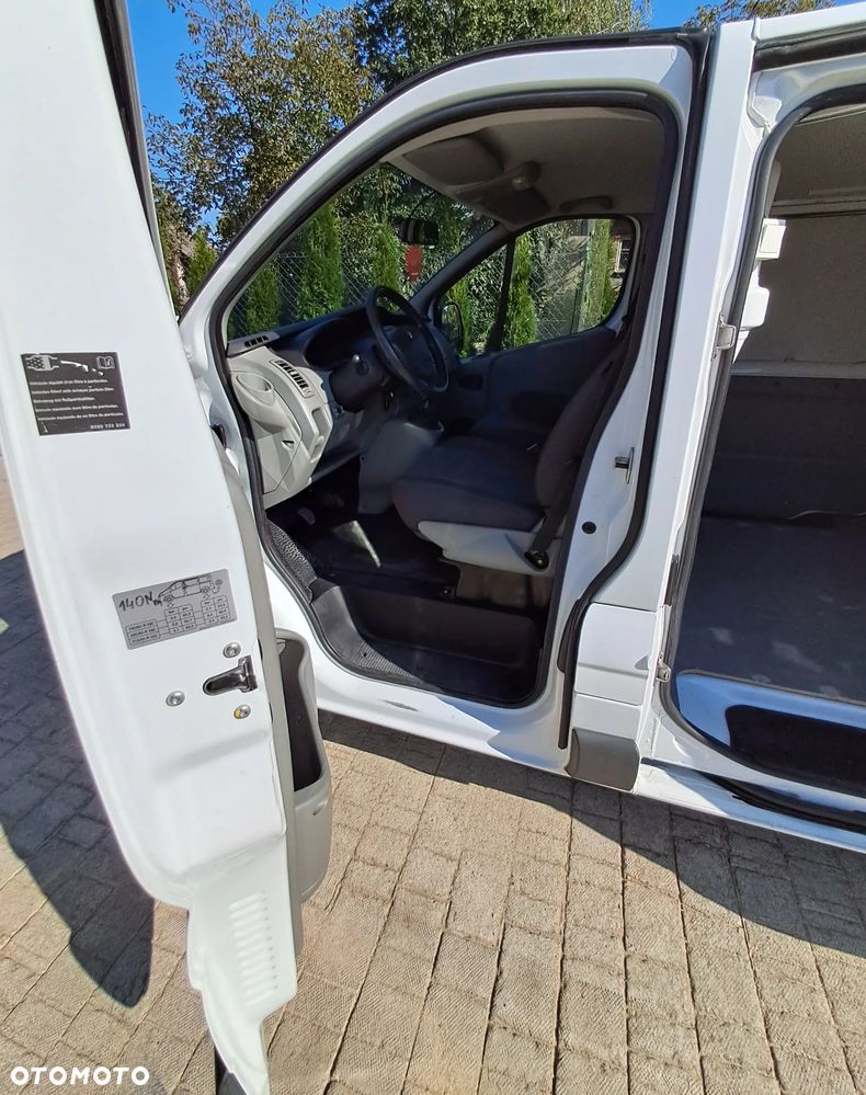 Renault Trafic - 21