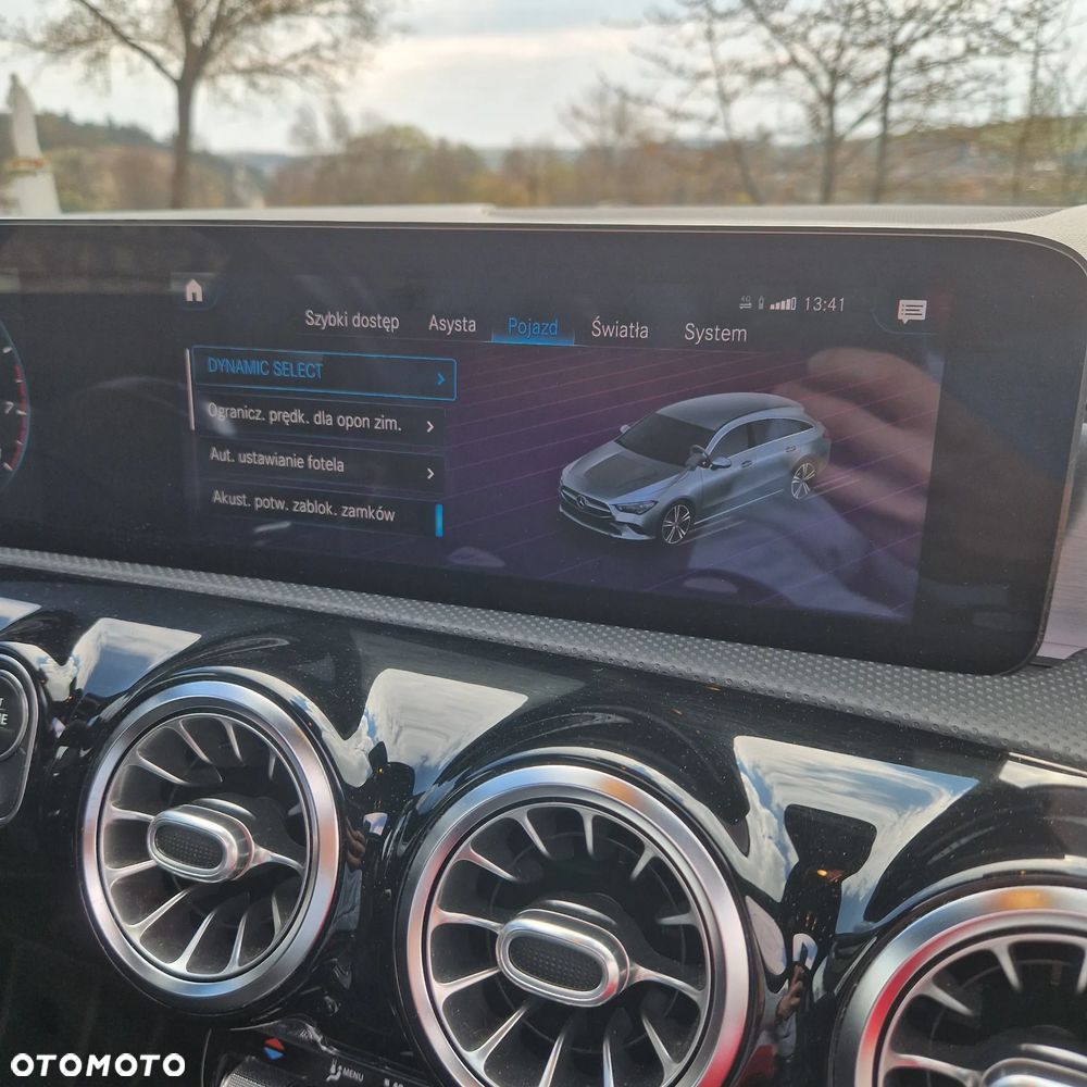 Mercedes-Benz CLA - 12