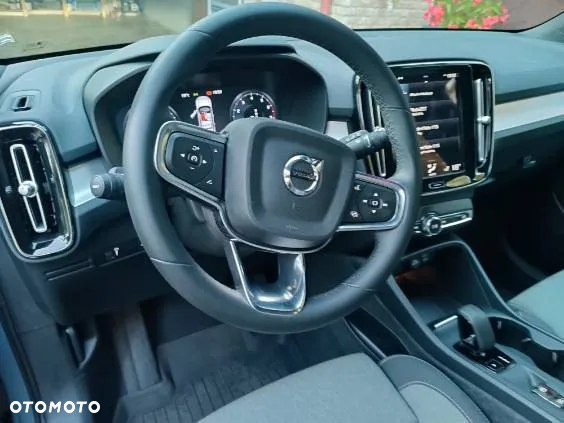 Volvo XC 40 T2 Core - 11