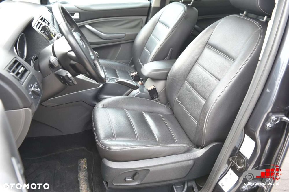 Ford Kuga - 17