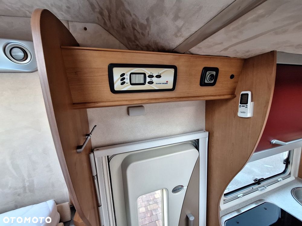 Eura Mobil Terrestra TA 690 HB całoroczny - 25