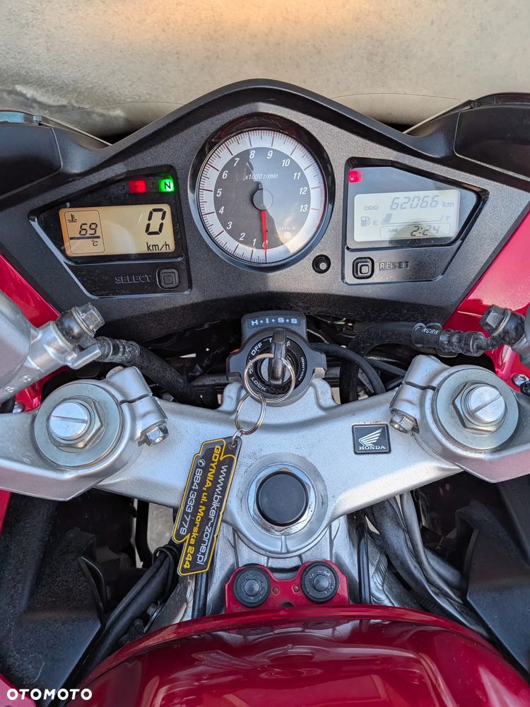 Honda VFR - 6