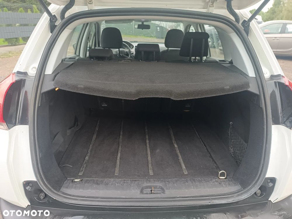 Peugeot 2008 e-HDi FAP 92 STOP & START Active - 11