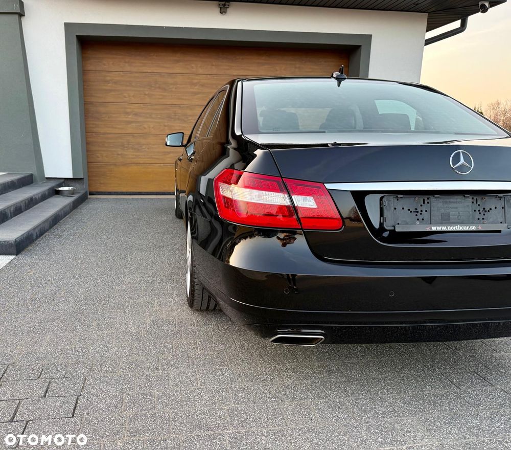 Mercedes-Benz Klasa E 200 Edition - 12