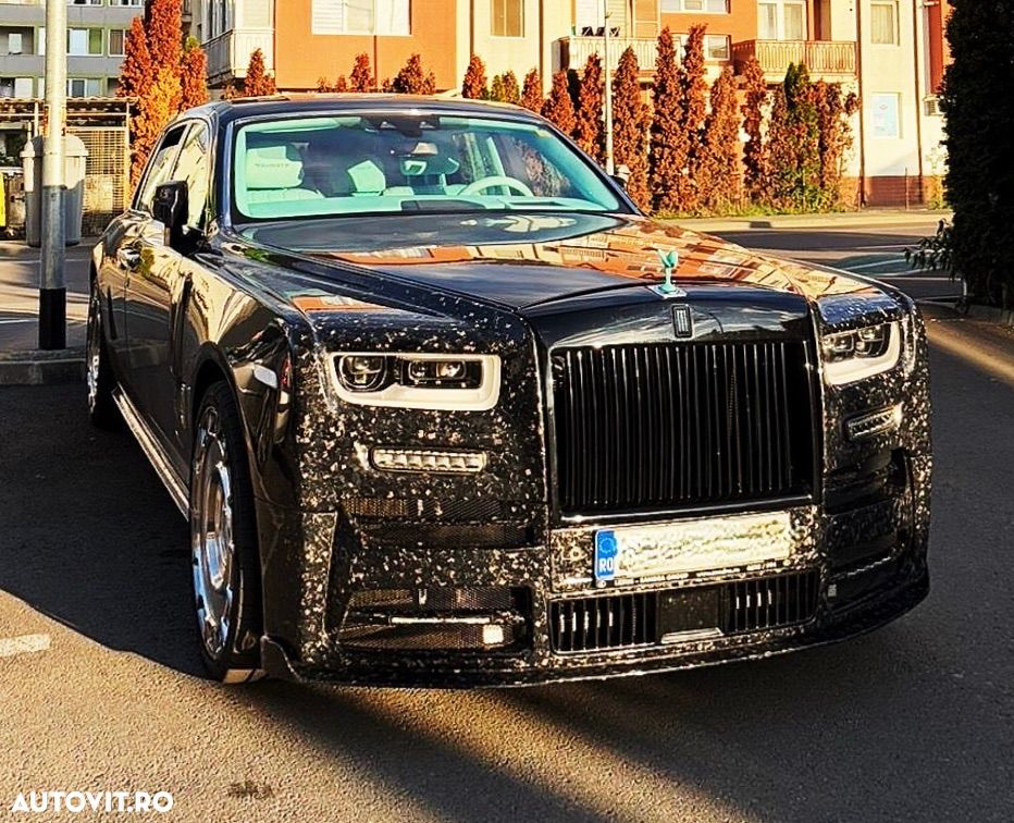 Rolls-Royce Phantom - 2