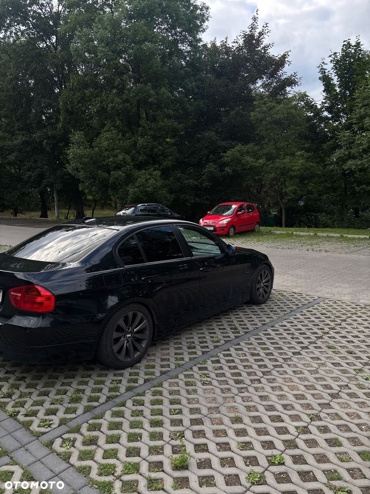 BMW Seria 3 320d - 4