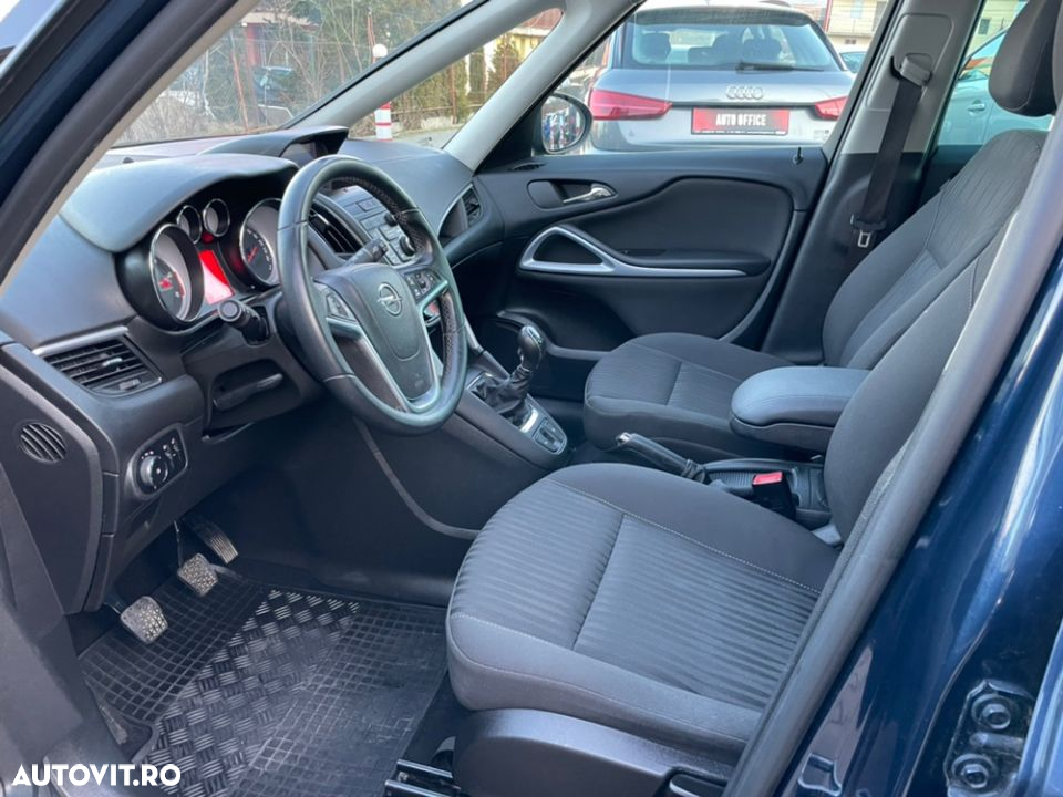 Opel Zafira Tourer 2.0 CDTI Active - 10