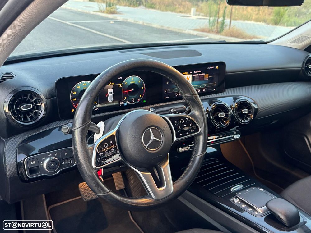 Mercedes-Benz A 180 d 7G-DCT Progressive - 8